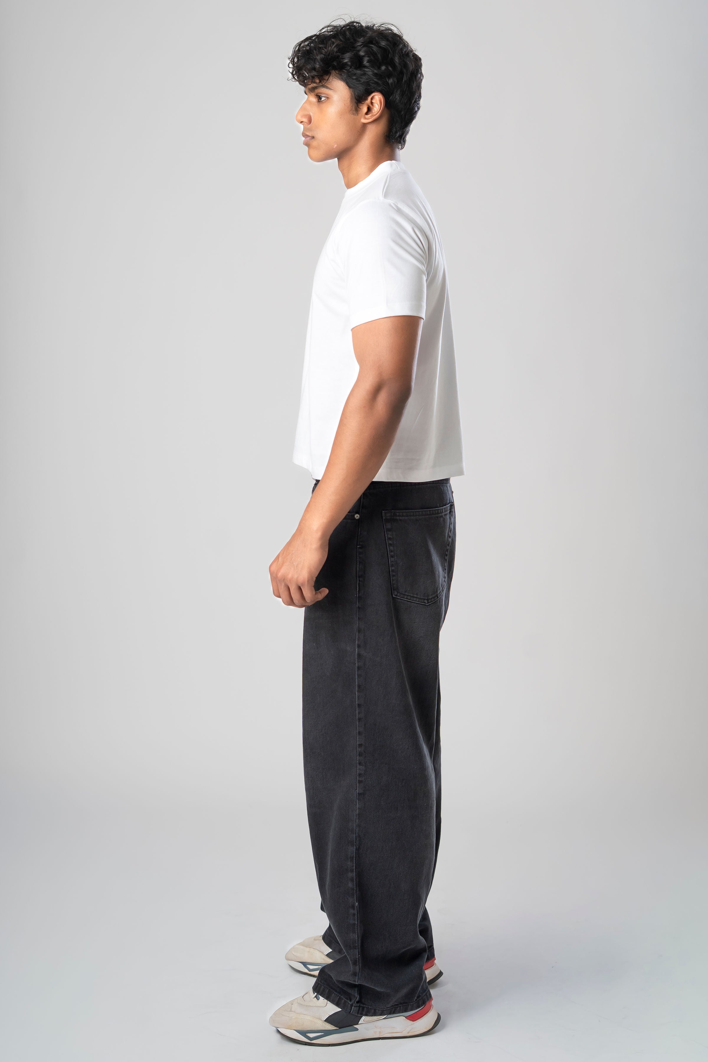Cropped Essential white Tee