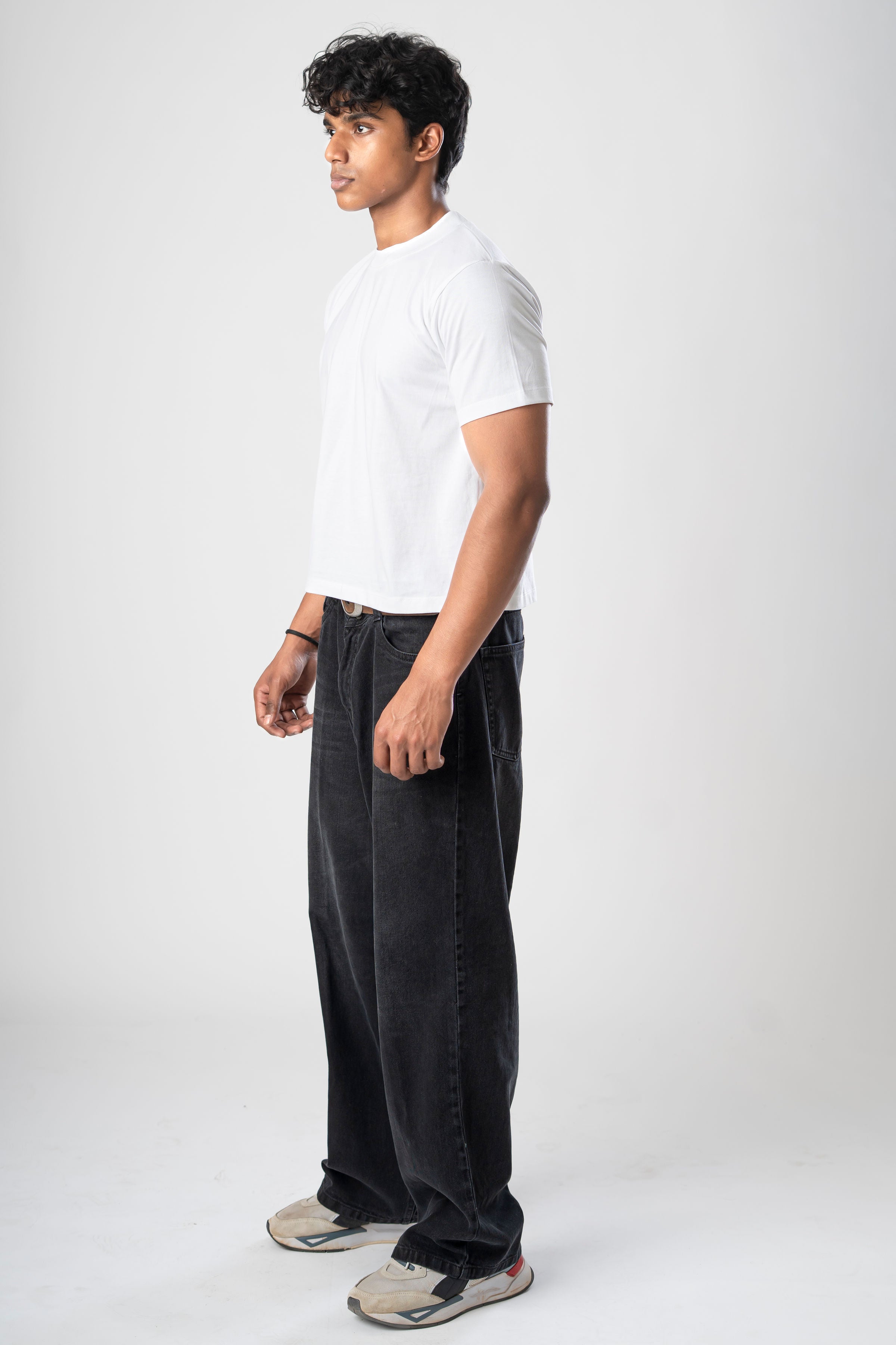 Cropped Essential white Tee
